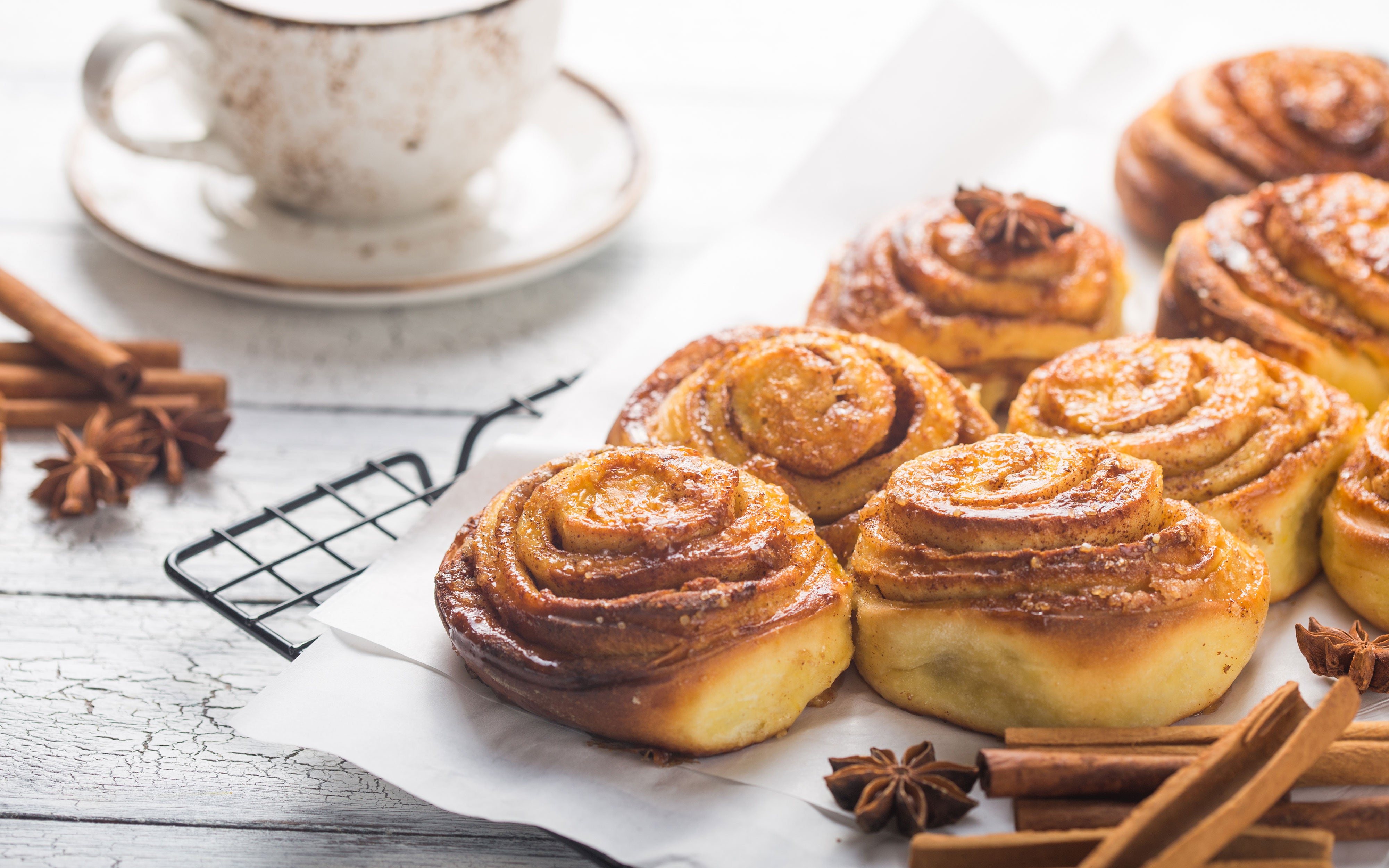 Cinnamon Buns, 14oz Soy Candle Jar